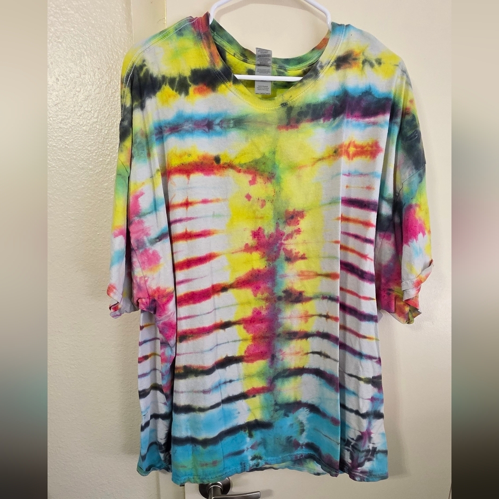 Gildan Multicolor Tie-Dye Long Sleeve Tee